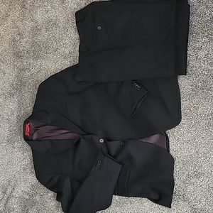 Alfani Full Black Suit 36S. Striped.